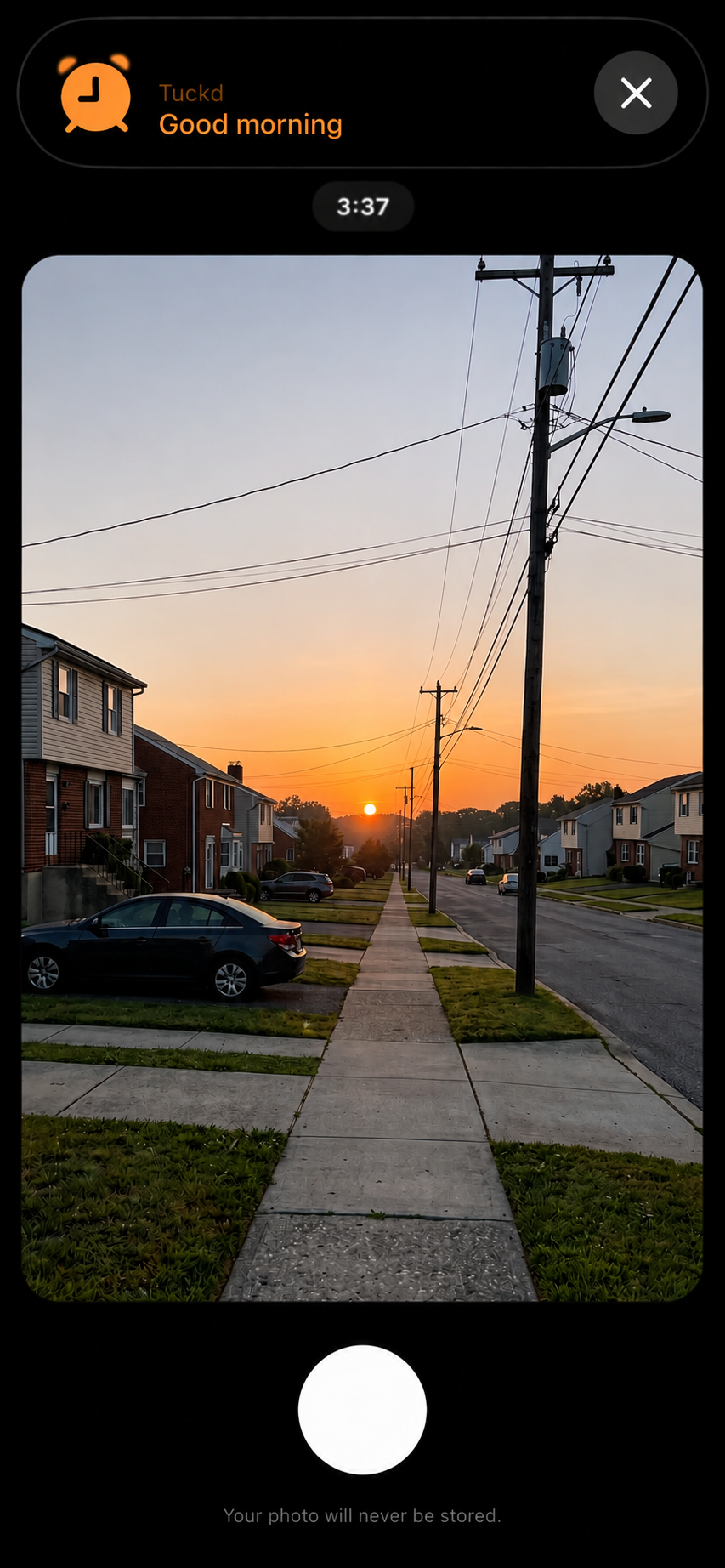 Morning alarm turns off after 2 minutes of sunlight in eyes